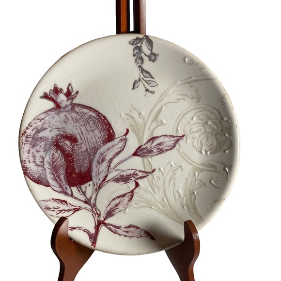 3 William Sonoma Winter Toile 2011 Salad Plates Holly Pomegranate & Poinsettia - Picture 2 of 9